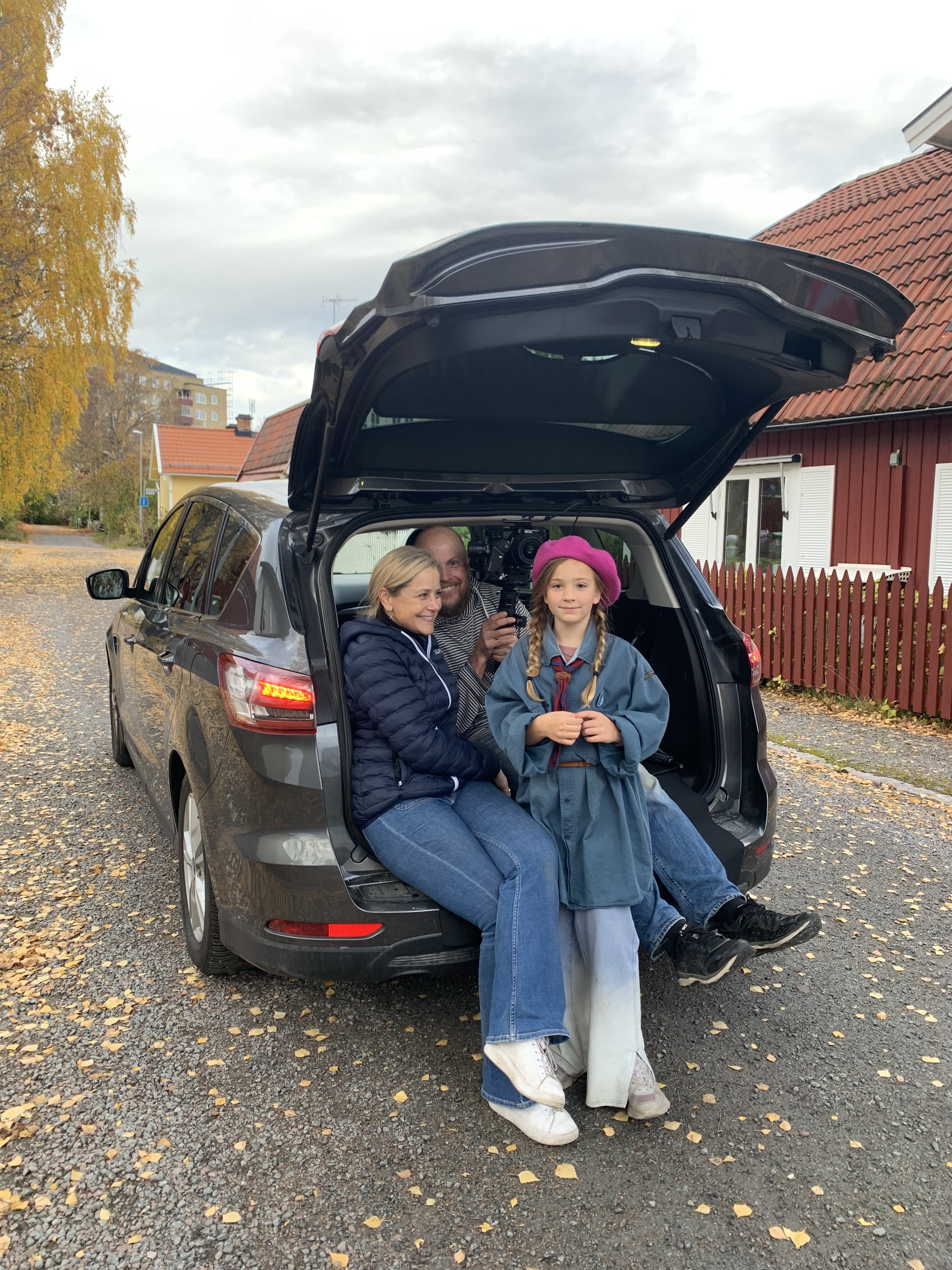 I bilen med Andreas och Stella_foto_Jenny_Guerrero